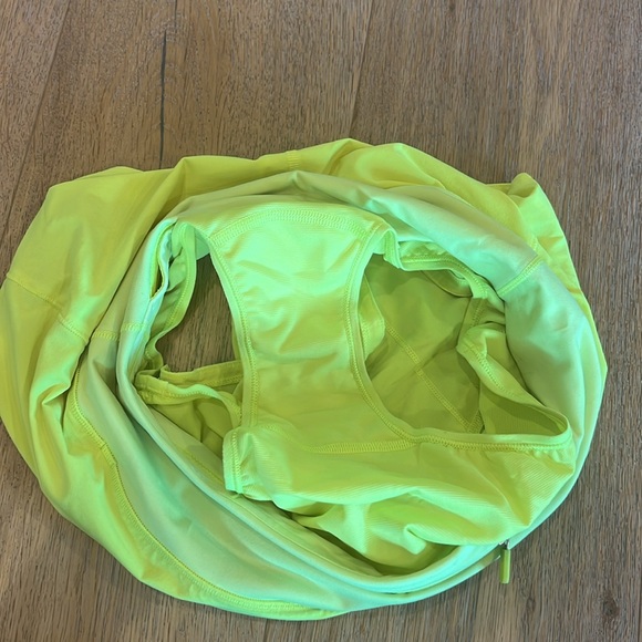 Lululemon shorts - Picture 4 of 5